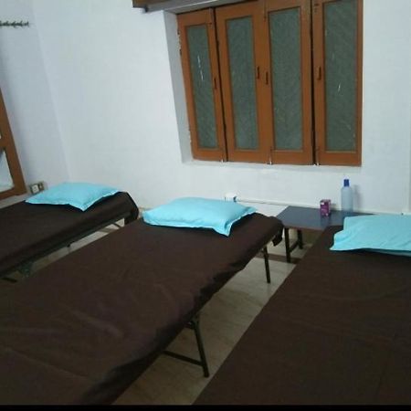 Mannat Rooms Allāhābād Junction Екстериор снимка
