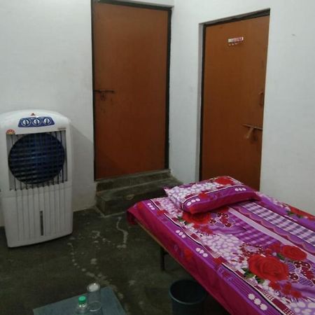 Mannat Rooms Allāhābād Junction Екстериор снимка